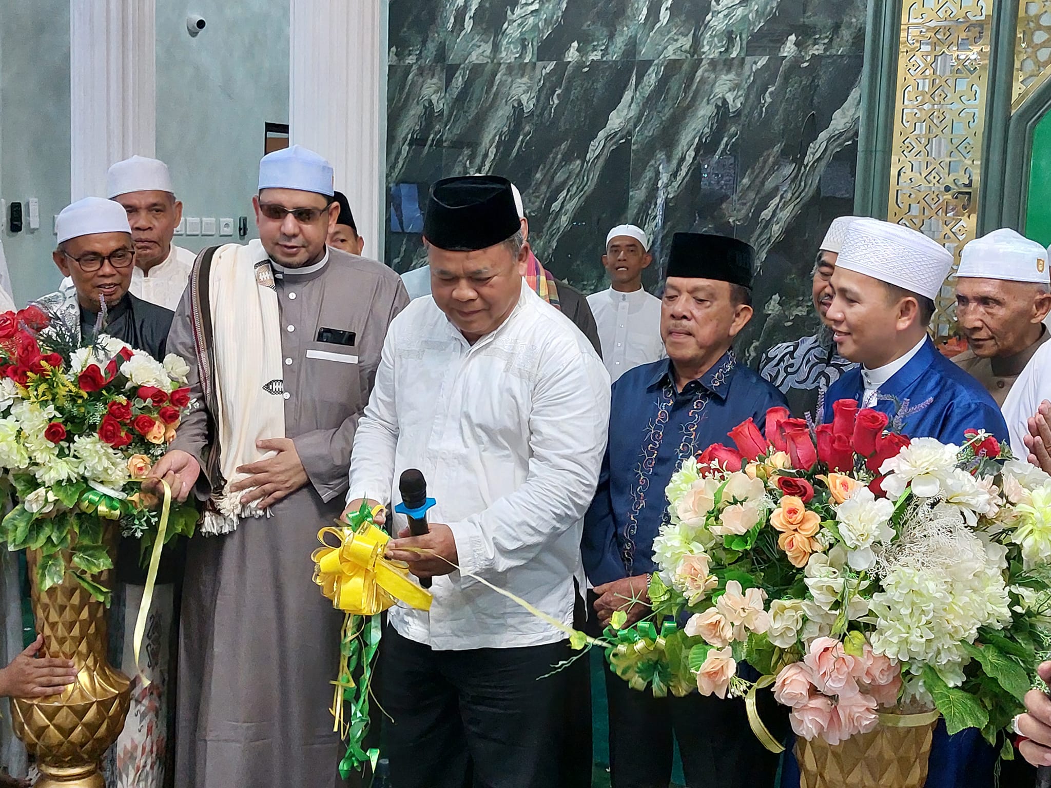 Kabiro Setda Kalteng Resmikan Pesantren Tanwirul Muslimin